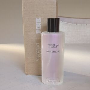 New Victoria Secret Day Dream Fine Fragrance Mist 8.4 Fl oz